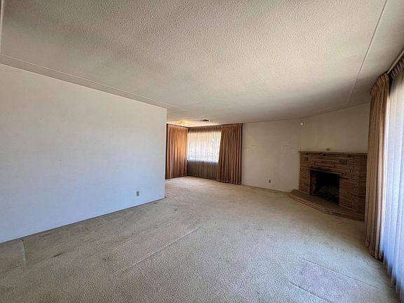 4th image of 2300 14th Ave