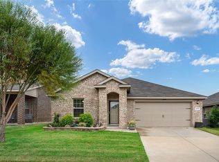 2105 Hartley Dr, Forney, TX 75126