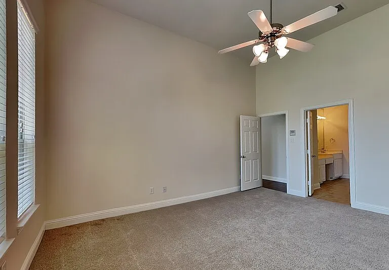 3404 Pilgrim Dr — Photo 6