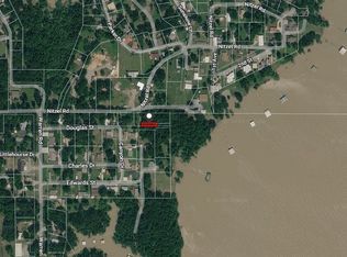 Douglas St, Eufaula, OK 74432