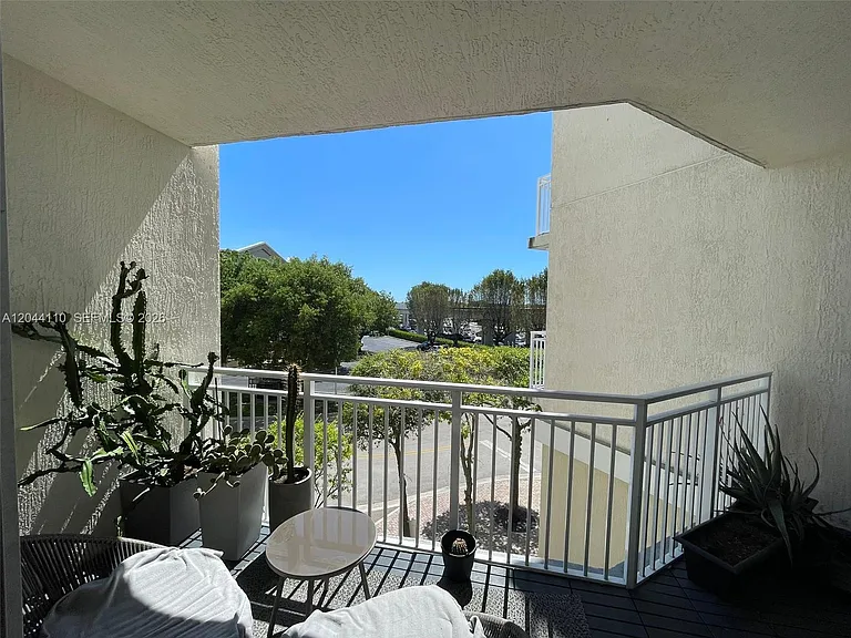 7280 SW 90th St #205 — Photo 9