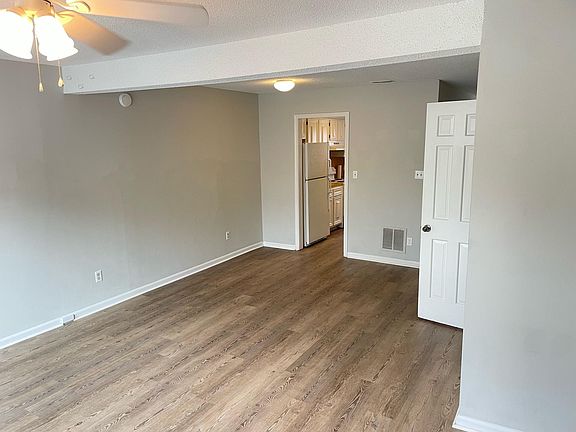 5th image of 29 Scott St #29