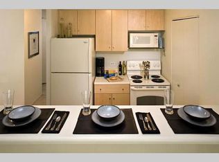 780 N Dearborn St #1, Chicago, IL 60654