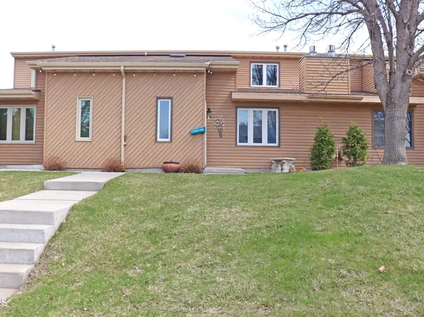 1510 Cimarron Dr, Bismarck, ND 58503