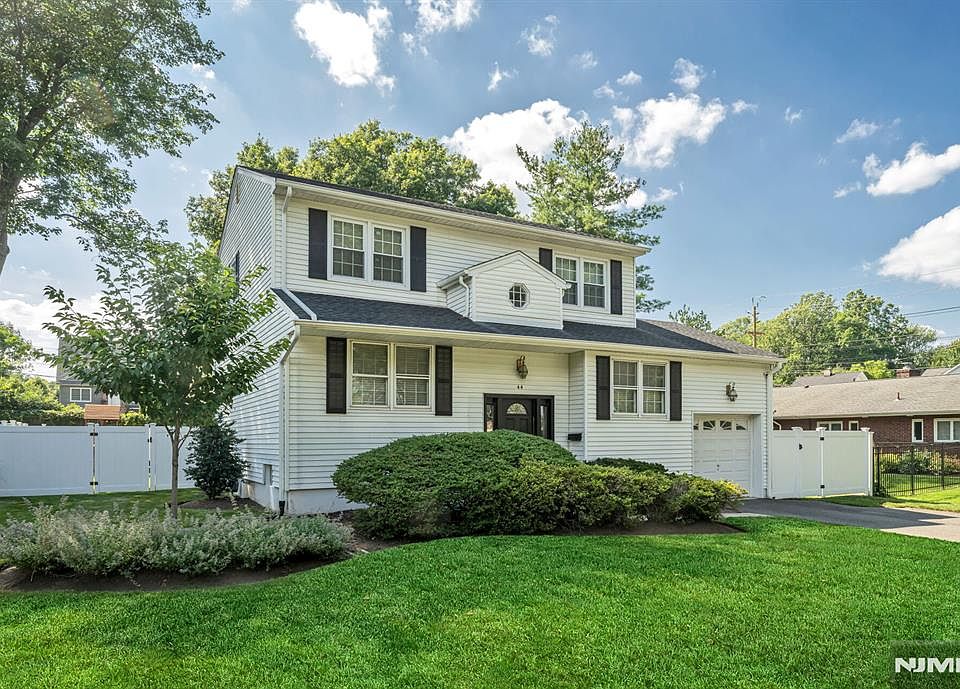 1st image of 44 Pavonia Ave
