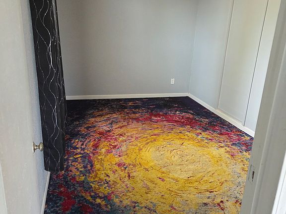 3rd image of 51 NE McMurtrey Rd #1/2