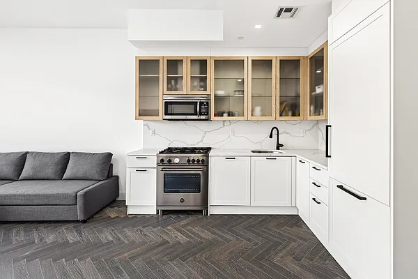 Sold by Serene Powers Real Estate LLC | media 5