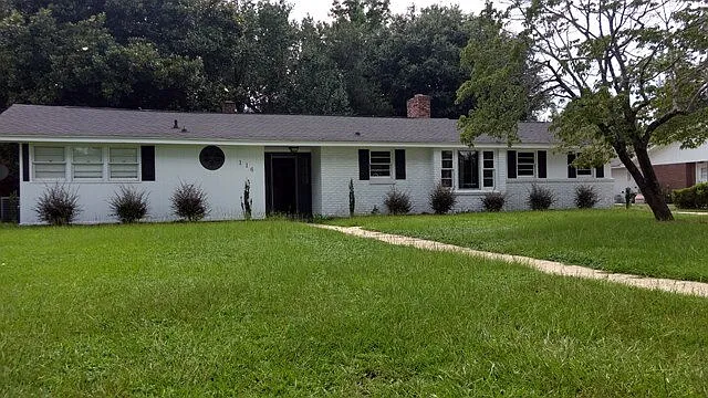 116 Thelma St — Photo 1
