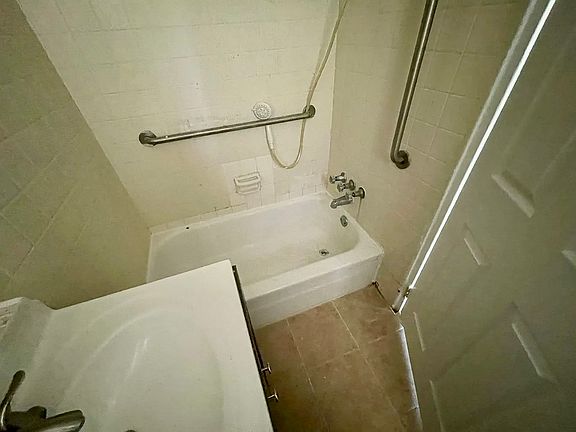 4th image of 2955 W McMicken Ave APT 6