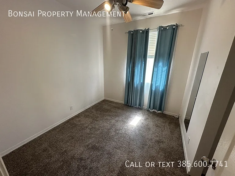 3854 W Garonne Ave — Photo 9