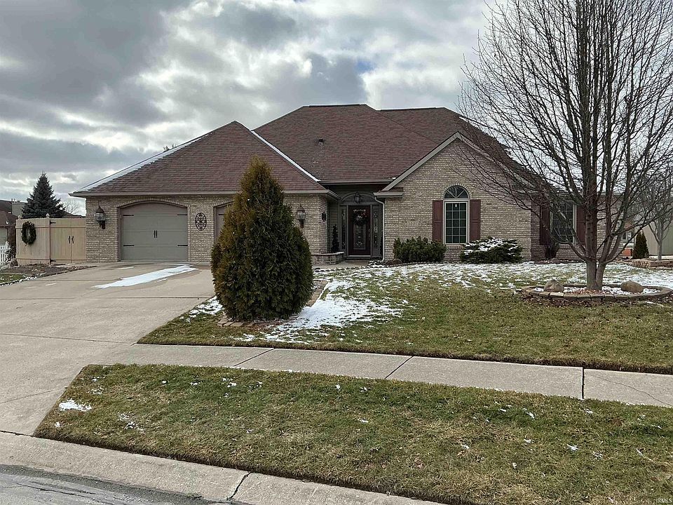 1st image of 1001 Lakeview Dr