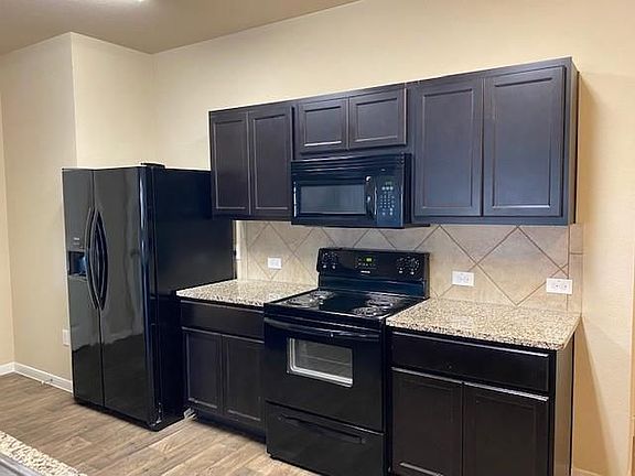 5th image of 13120 Cantarra Dr
