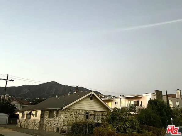 451 Palm Dr, Glendale, CA 91202
