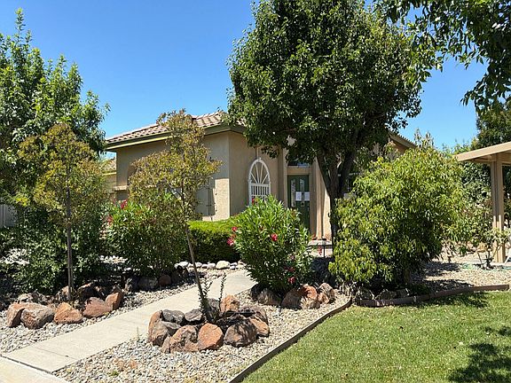 3rd image of 1013 Brookside Ln