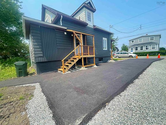 2nd image of 30 Wesley St