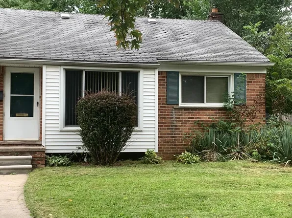815 Fairwood St, Inkster, MI 48141
