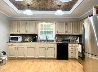 9087 Lakeview Dr, South Fulton, TN 38257