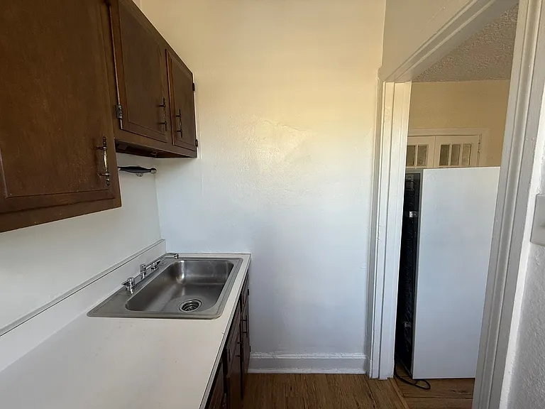 Bayard Manor Apartments — Photo 60