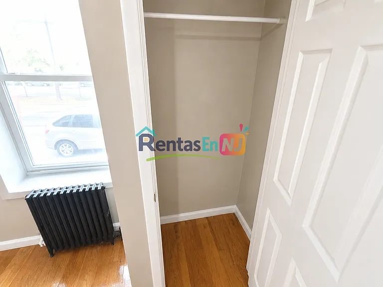 76 N 9th St #1A — Photo 2