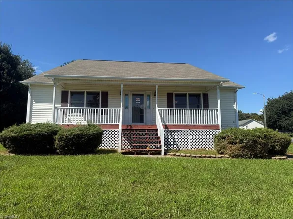 3853 Crusade Dr, Winston Salem, NC 27101