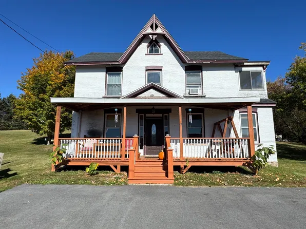 66 Clinton St, Redford, NY 12978