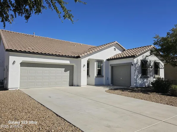 1932 E RAVENSWOOD Drive, Gilbert, AZ 85298