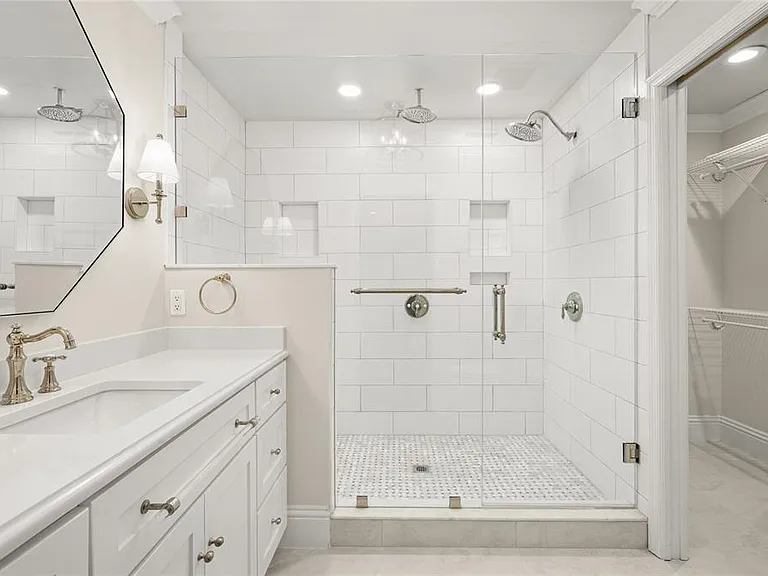 648 Fitzwalter Dr — Photo 15