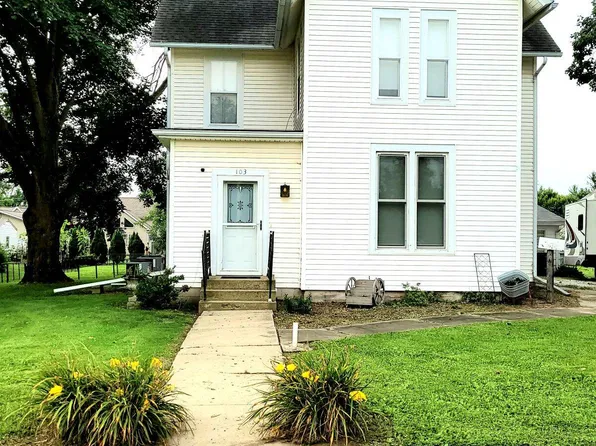 103 W 1st Ave, La Harpe, IL 61450
