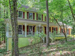 145 Catharine Ln, Fayetteville, GA