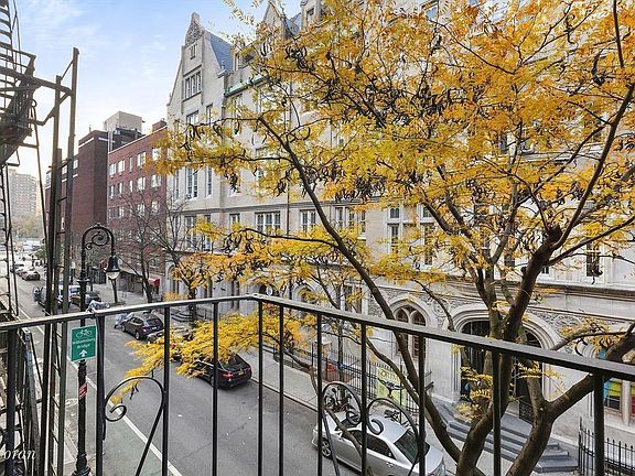 4th image of 118 Suffolk St APT 2A
