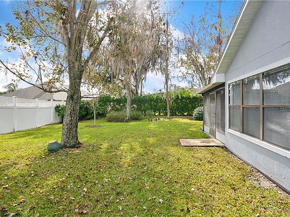 3rd image of 9018 Haywood Ct