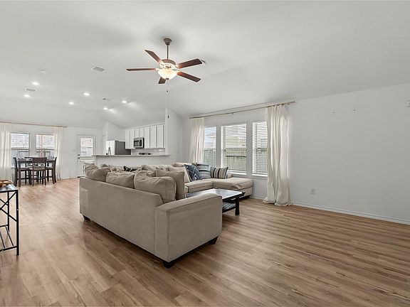 5th image of 4331 Oakdale Mist Dr