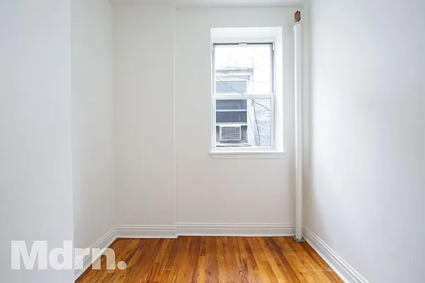 Rented by Mdrn Residential | media 6