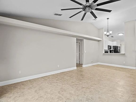 Living Room (4)