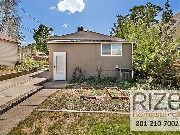 4th image of 1057 E Fuller Ave