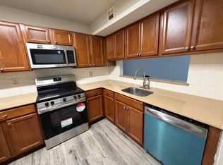 3399 Foxcroft Rd APT 315, Hollywood, FL 33025