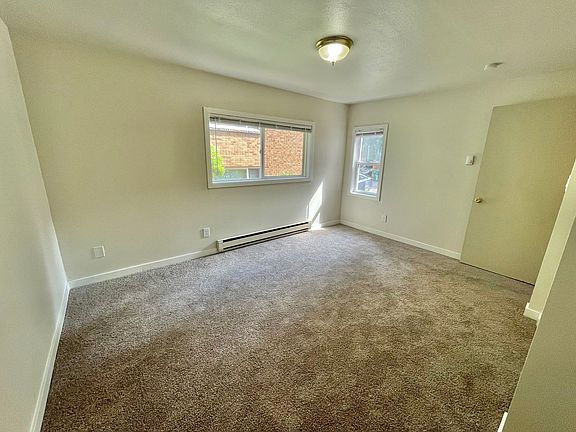 4th image of 5502 15th Ave NE APT 7