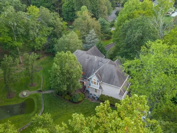 16 Trinity Pl, Warren Twp., NJ 07059