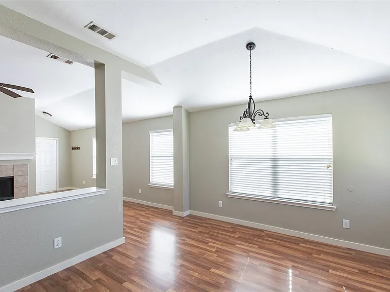 9005 Boone Dr — Photo 14