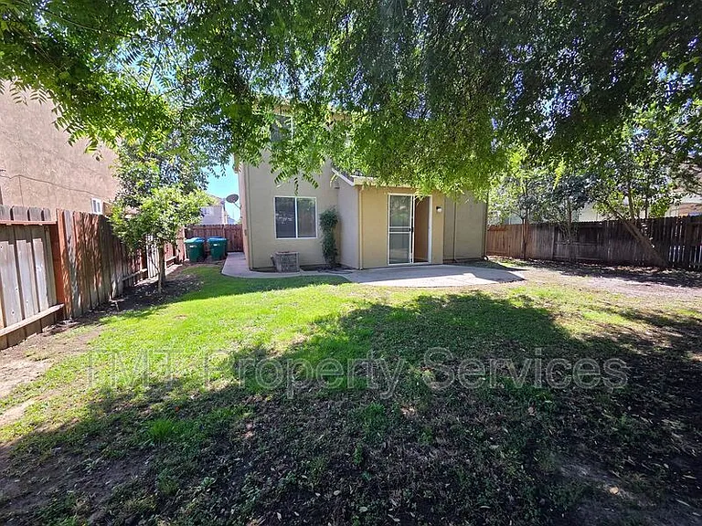 1717 Providence Way — Photo 47
