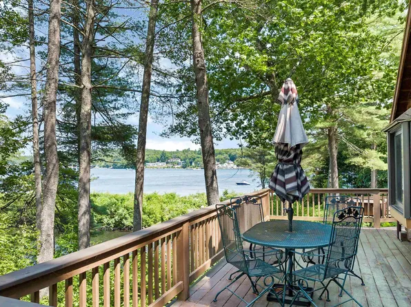 186 Hillcroft Road, Laconia, NH 03246
