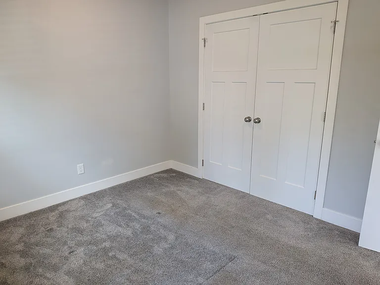 202 SE 8th St — Photo 12