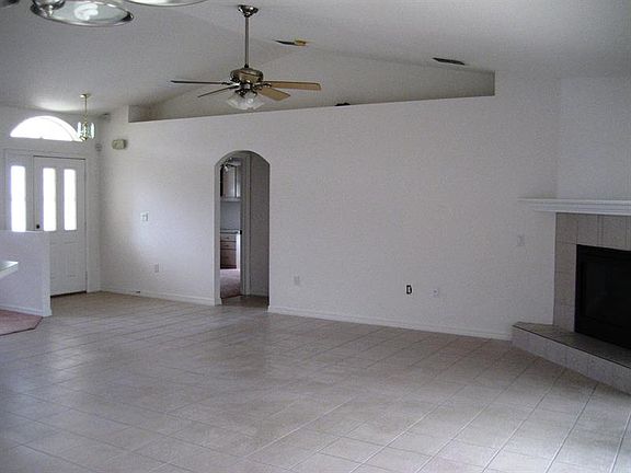 2nd image of 4861 Calasans Ave