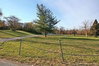 2nd image of 1525 Highway Z