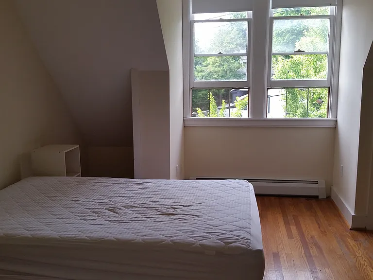 503 E Buffalo St #9 — Photo 6
