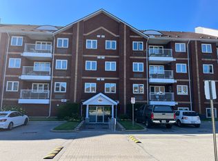 193 Lake Driveway W #117, Ajax, ON L1S 7H8