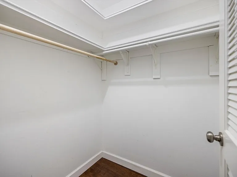 818 Plum Tree Ln — Photo 28