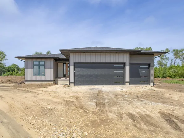 4713 Luke St, Cedar Falls, IA 50613