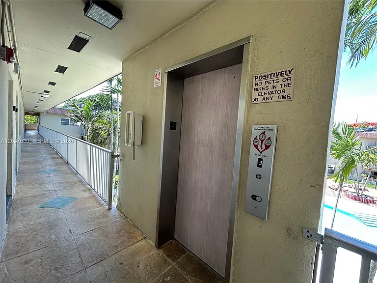 7505 SW 82nd St #320 — Photo 33
