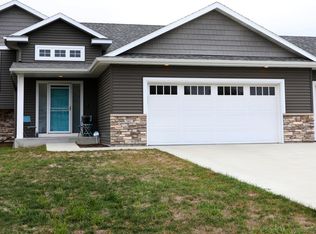 547 Canyon Ln NW, Eyota, MN 55934